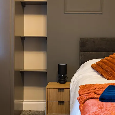Rosemont Apartment