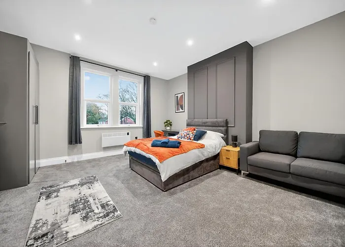 Rosemont Apartment 3*